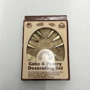 Cake and Pastry Decorating Set vintage 1983 NIB